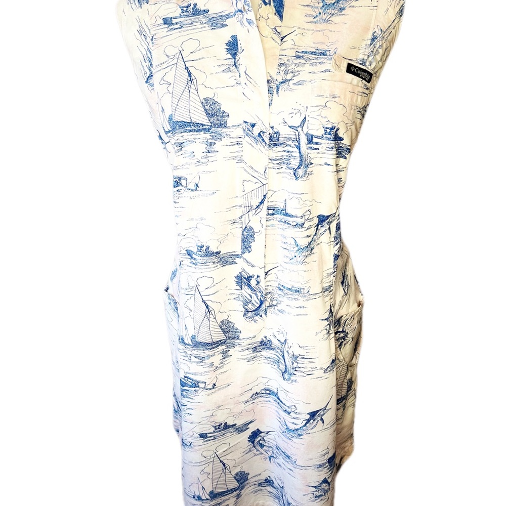 Columbia Sportswear Company 
Super Bonehead Edition Large